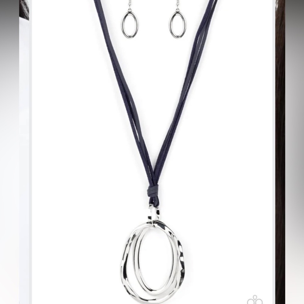 NWT Paparazzi Necklace & Earrings Set ~ Long OVAL